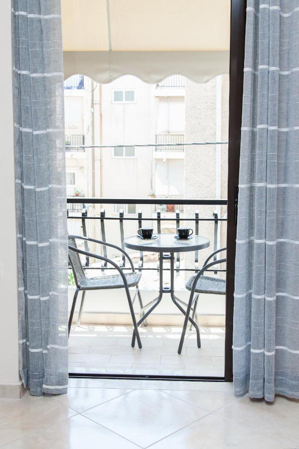 Great Apartment In 피레아스 외부 사진