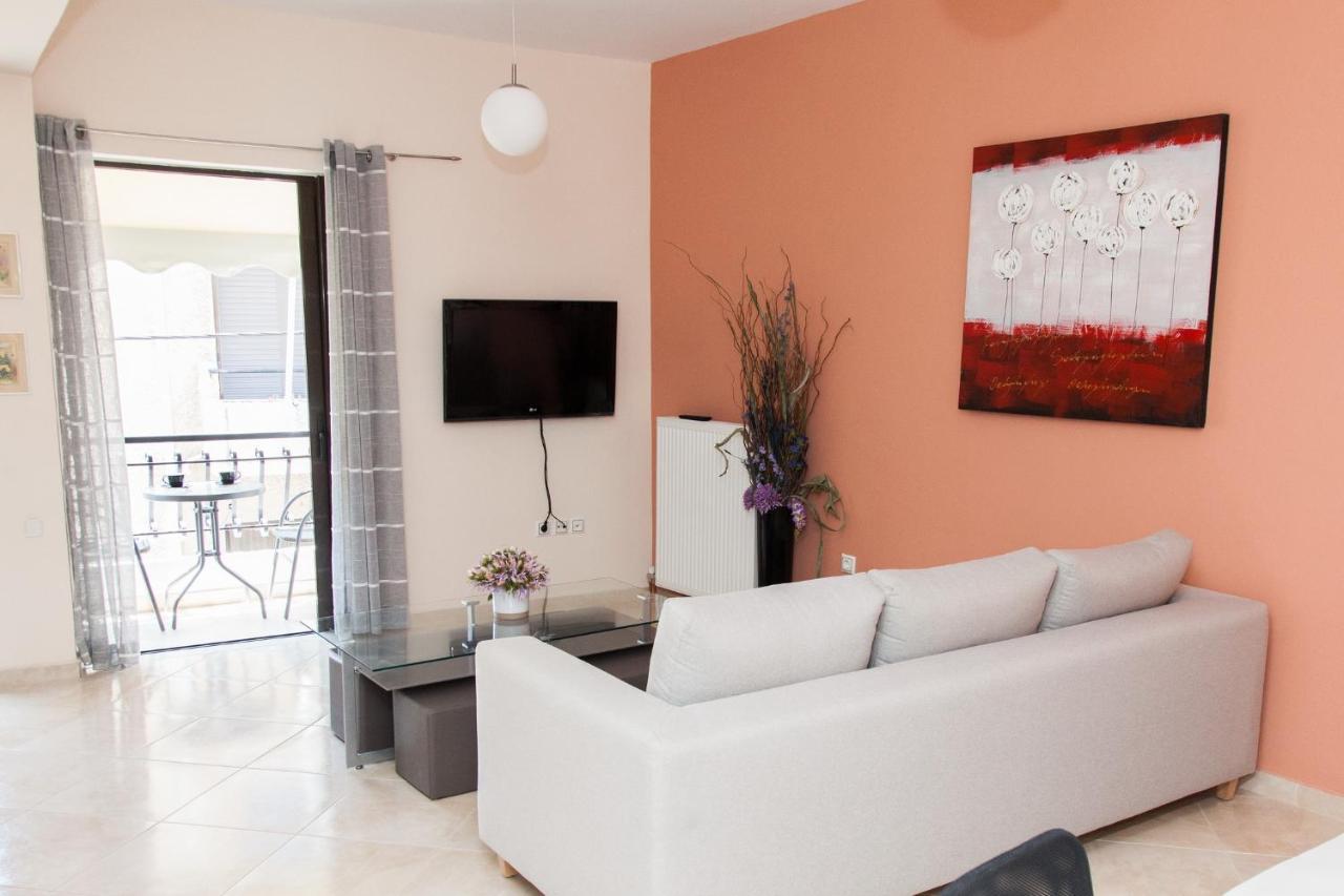 Great Apartment In 피레아스 외부 사진