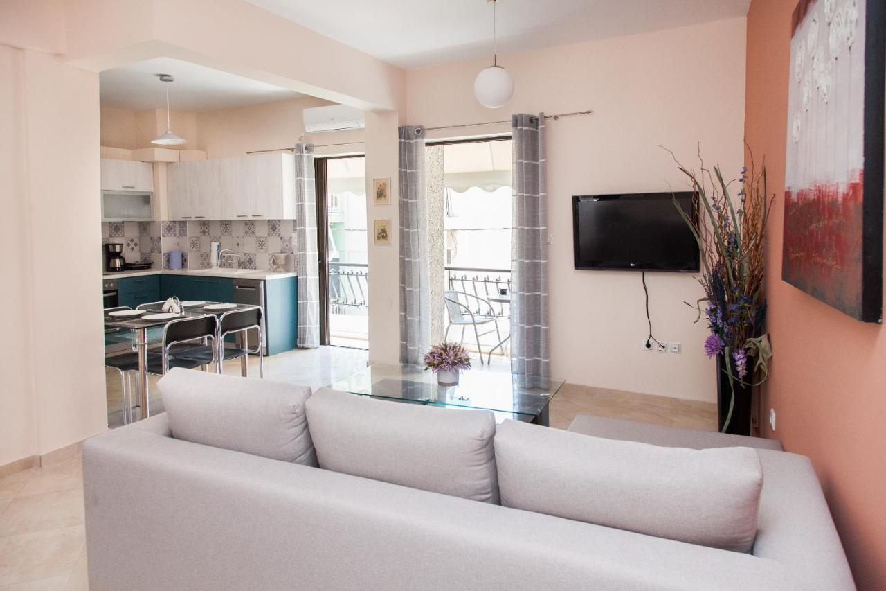 Great Apartment In 피레아스 외부 사진