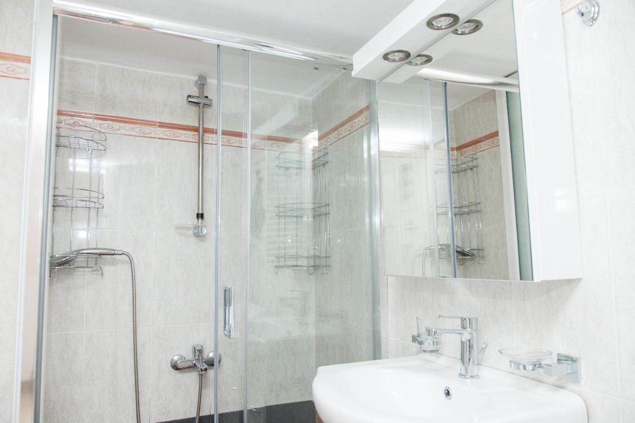 Great Apartment In 피레아스 외부 사진