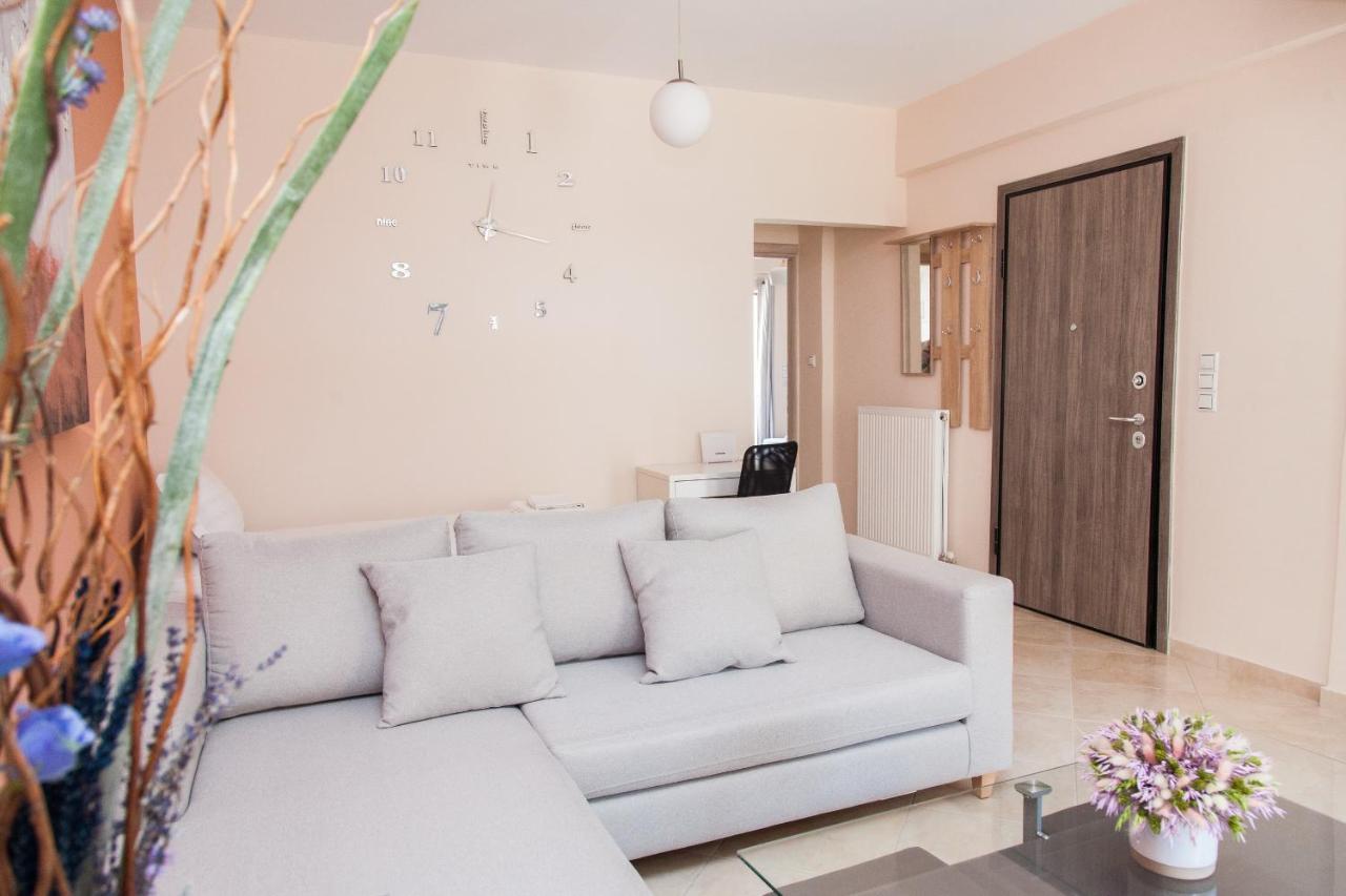 Great Apartment In 피레아스 외부 사진